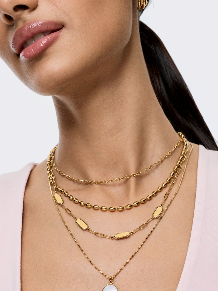 Colar One Neckmess Engrave Four
