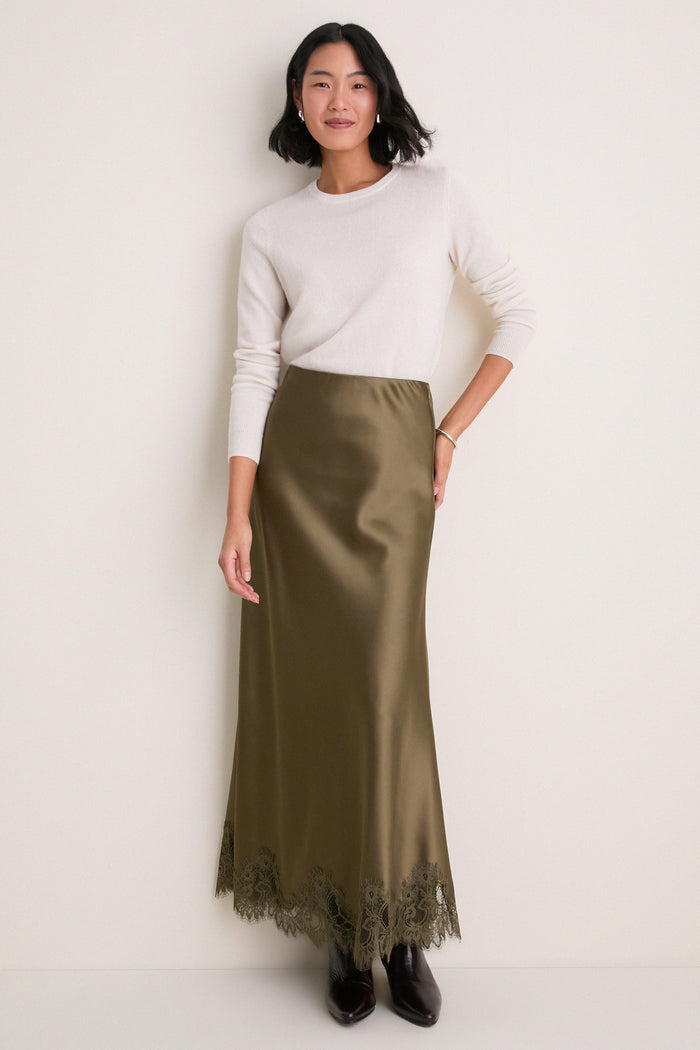 Ivory Cashmere Elizabeth Crewneck